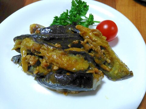 ご飯がすすむ♪ナスと豚ミンチのカレー粉炒め